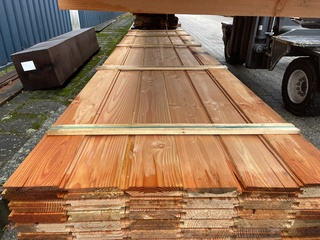 Ca. 74x Douglas wisselsponning, 18x190mm, lengte 500cm